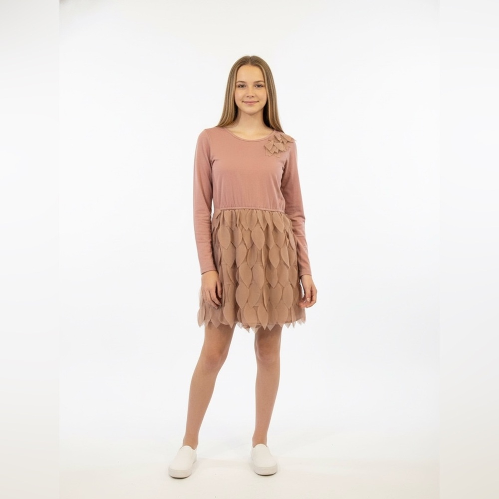 Creamie Adorable Tween Girls Dress with Petals NWT sz 8 10